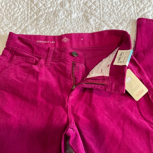 St. John's Bay Straight Corduroy Pants Women's Size 4 Mid Rise FESTIVAL FUCHSIA - Picture 4 of 11